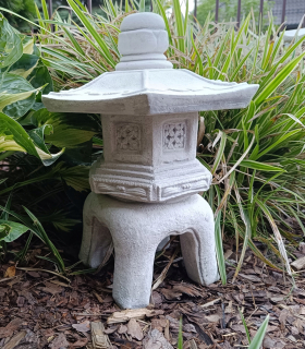 Záhradná ozdoba Pagoda v japonskom štýle „OYAKATA“ z architektonického betónu